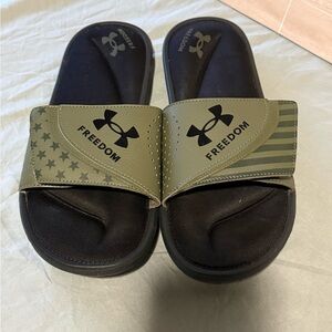 Under Armour Men’s  Freedom Slides Black and Olive
